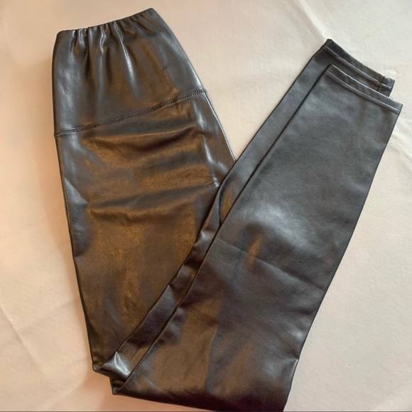 Aritzia Wilfred Daria NEW Black Vegan Leather Pants Leggings - Picture 3 of 5